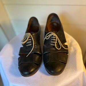 COCLICO Black Leather Women's Flats